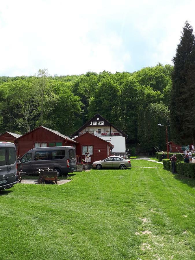 Mecsek-Lak Hotel Magyarhertelend Esterno foto